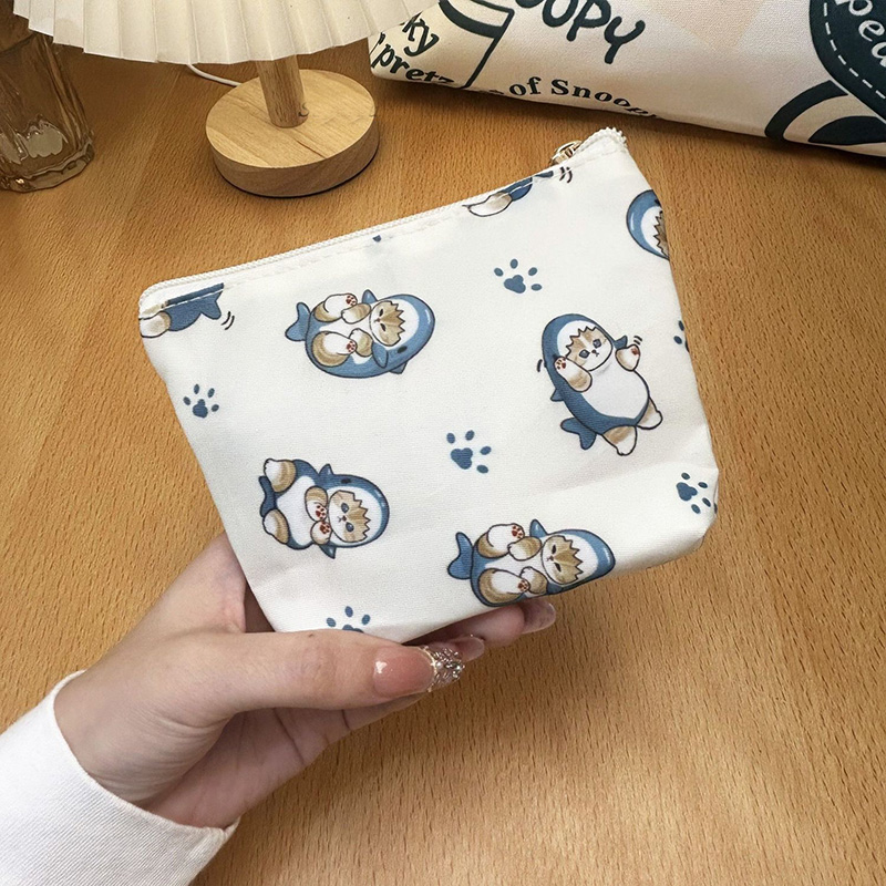 กระเป๋าเครื่องสำอางลายแมวฉลามส - Japanese Lifestyle Goods บทวิจารณ์และราคา